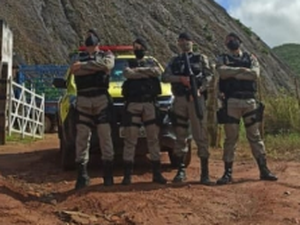 Em cumprimento ao Decreto Estadual, polícia interrompe jogo de time de futebol amador em Arapiraca 