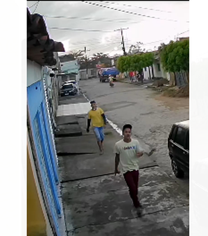 [Vídeo] Câmeras de segurança flagram dupla que pratica assaltos em Arapiraca