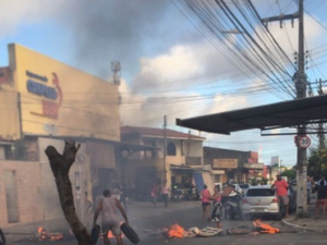 População pede segurança e protesta contra assaltos na Ponta Grossa