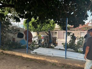 Seduc isola escola em Arapiraca após tombamento de caixa de água