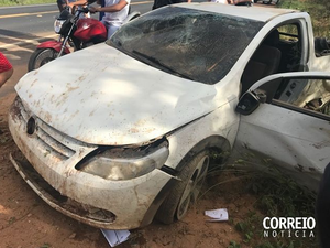 Colisão entre carros deixa três feridos na AL-130, em Santana do Ipanema