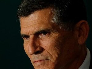 General da reserva reage à fala de Bolsonaro sobre Forças Armadas: 'Covardia'