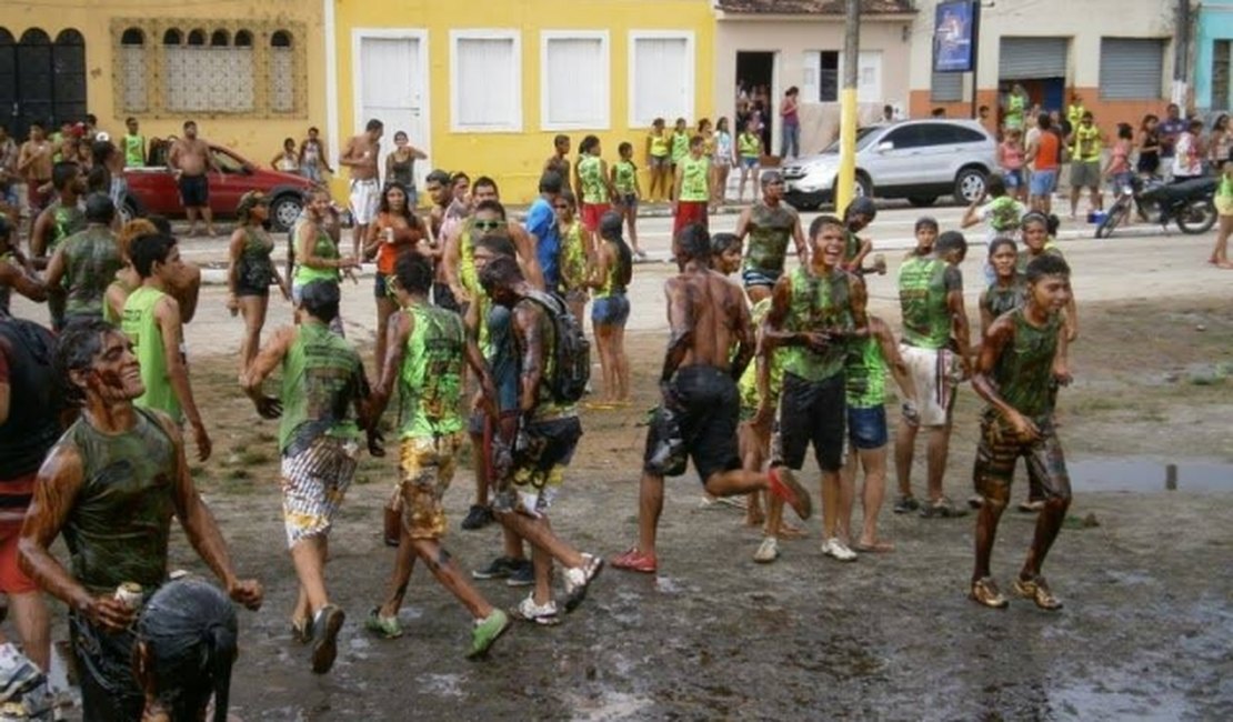 Carnaval de São José da Laje é regado a mel de engenho