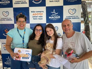 Feira de Adoção da Prefeitura assegura lares para 15 animais