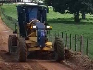 Estradas vicinais de Lagoa da Canoa entram em manutenção