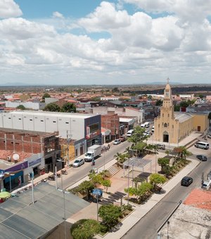 Homem é executado na companhia da esposa em Olho d'Água das Flores