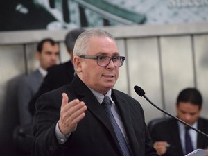 Após perder mandato de deputado, Pastor João Luiz quer voltar para a Câmara de Maceió