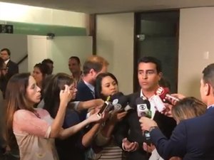 JHC critica apoio do PSL a Maia: 'começou a virar o balcão da velha política'