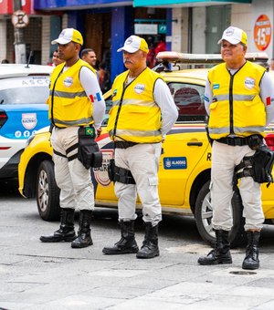 Ronda no Bairro presta atendimento a homem em situação de rua vítima de agressão
