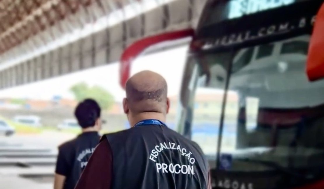 Procon fiscaliza empresas de ônibus interestaduais na Rodoviária de Maceió
