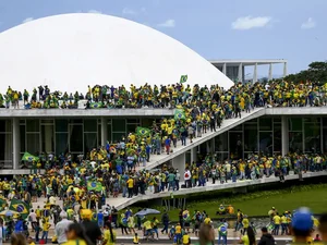 Justiça argentina decide extraditar cinco condenados pelo 8 de janeiro