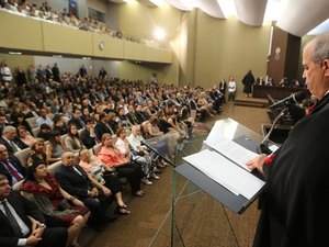 ﻿Celyrio Adamastor toma posse e defende Justiça mais próxima da sociedade
