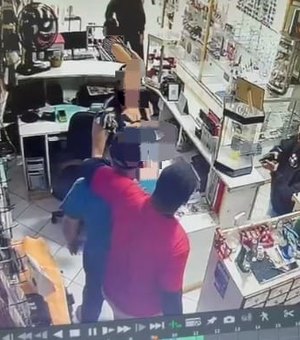﻿﻿Assalto à joalheria em Mata Grande termina com prisões e recuperação de bens