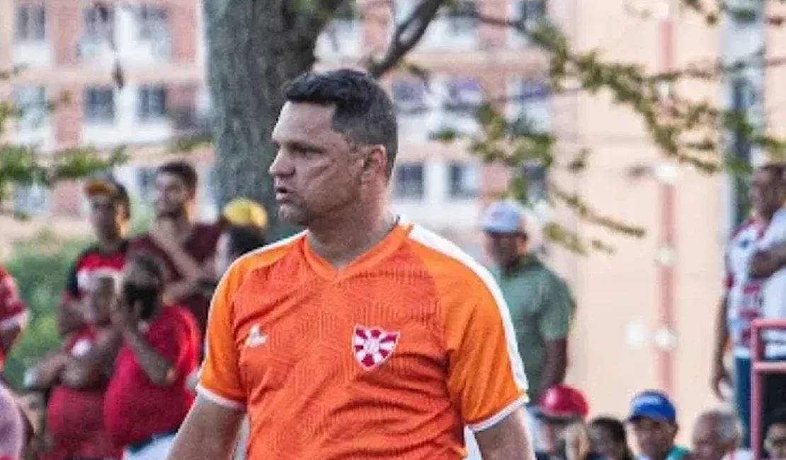 Bebeto Moraes tem nome cotado para comandar o Penedense em 2027