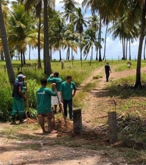 Prefeitura fecha acessos irregulares às praias de Japaratinga