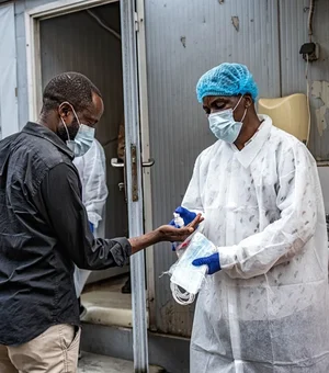 Surto de ebola pode ser um dos maiores da história, apontam cientistas