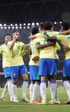 Brasil de Ancelotti joga bem e bate Senegal em amistoso com cara de Copa