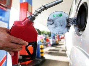 Preço médio da gasolina cai em Arapiraca e se iguala ao de Maceió
