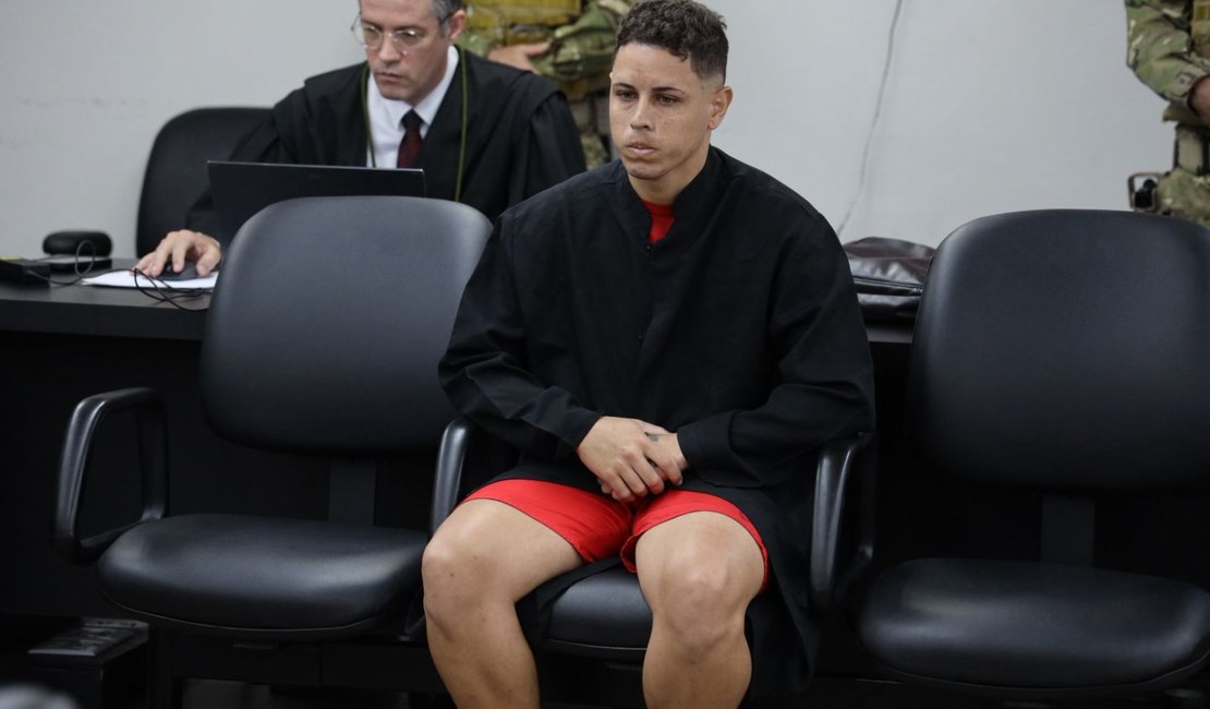 Pai de Anthony Levi confessa o assassinato do filho durante julgamento, em Maceió