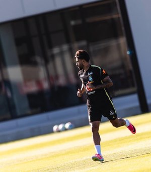 Lucas Paquetá tem lesão na coxa confirmada, sem previsão de retorno