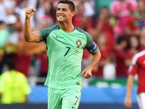 Portugal passa sufoco, mas avança na Eurocopa