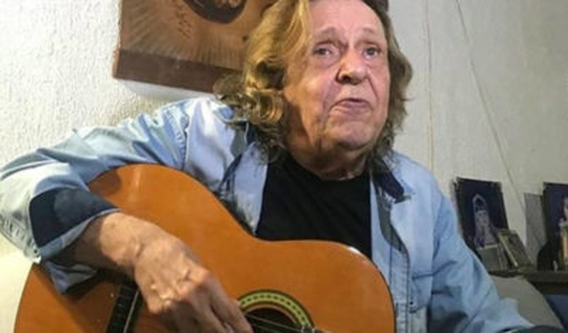 Renato Barros, líder da banda Renato e Seus Blue Caps, morre aos 76 anos