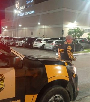 DMTT autua 20 motoristas por uso indevido de vagas especiais em shoppings