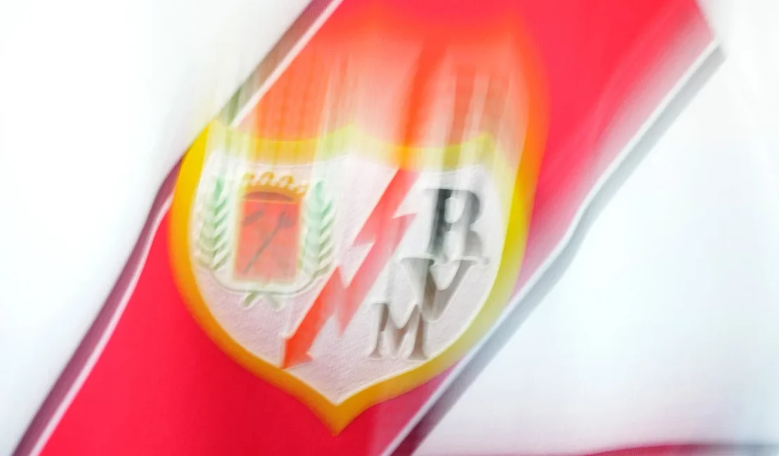 Ônibus com torcedores de clube espanhol é alvo de emboscada na Polônia