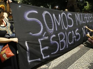 10 perfis lésbicos para você conhecer nesse Dia da Visibilidade