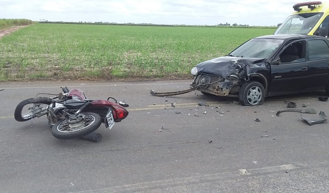 Acidente entre carro e moto deixa uma pessoa gravemente ferida na estrada Bolívar-Pindorama