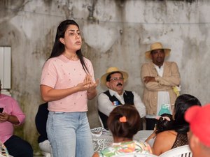 Gabi Gonçalves visita comunidade em Rio Largo e reforça compromisso com população