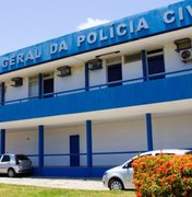 Polícia Civil prende jovem por homicídios na capital e no litoral Sul do Estado