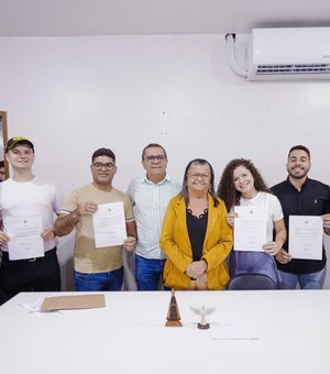 Prefeitura de Palmeira empossa aprovados na 2ª convocação do concurso público