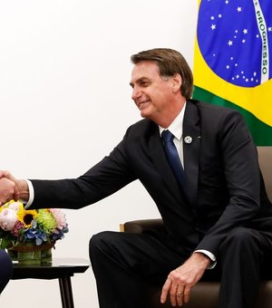 Para reduzir déficit, Bolsonaro inicia pauta comercial na Flórida