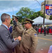 Comandante do 6º BPM recebe alta honraria da Polícia Militar da Bahia