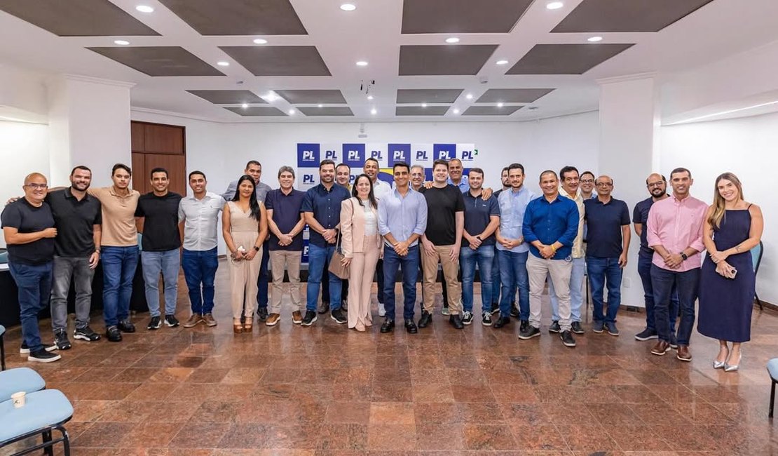 JHC convoca aliados para definir rumos do PL em 2026